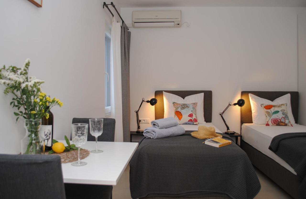 Rooms Dilk Вис Екстериор снимка