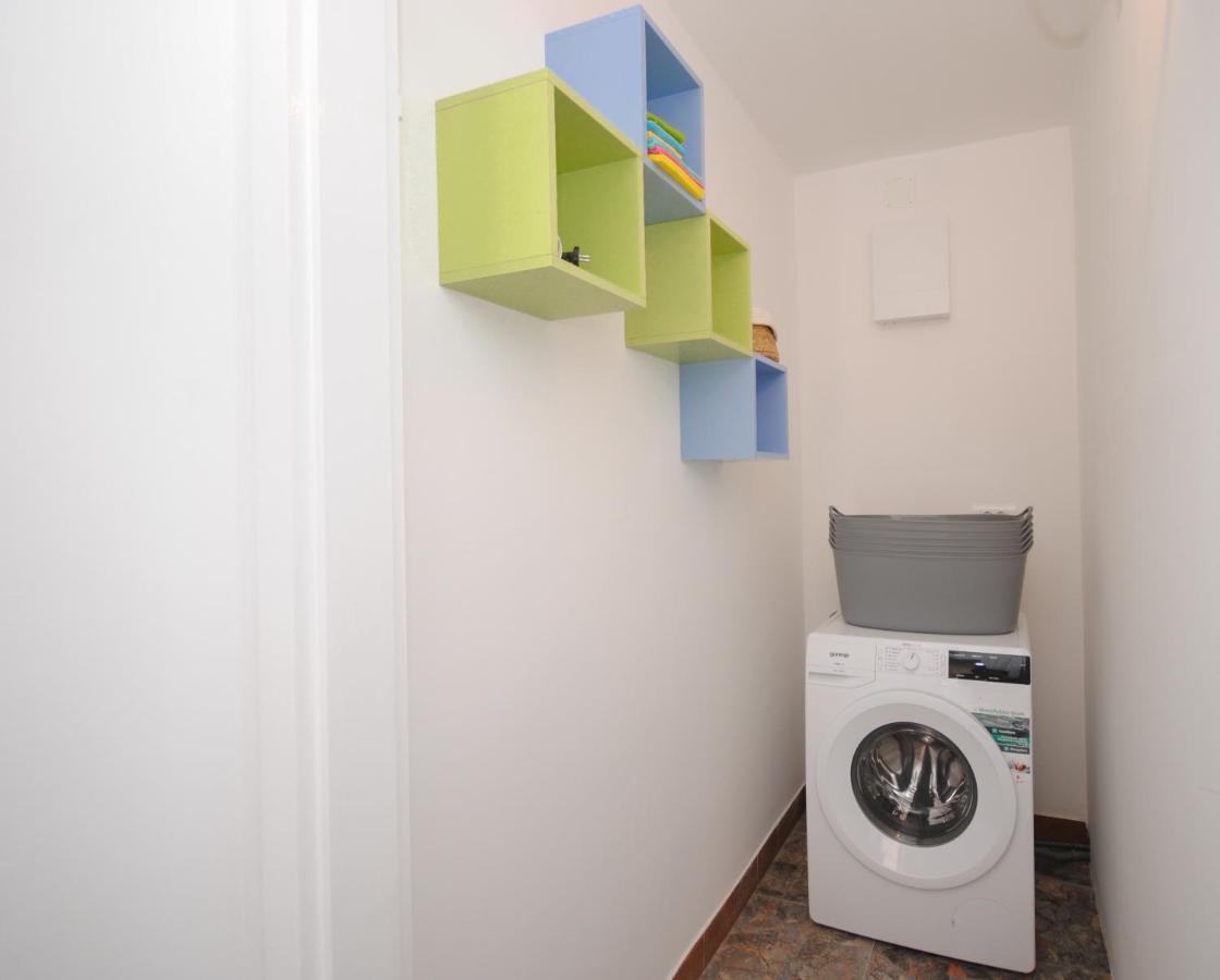 Rooms Dilk Вис Екстериор снимка