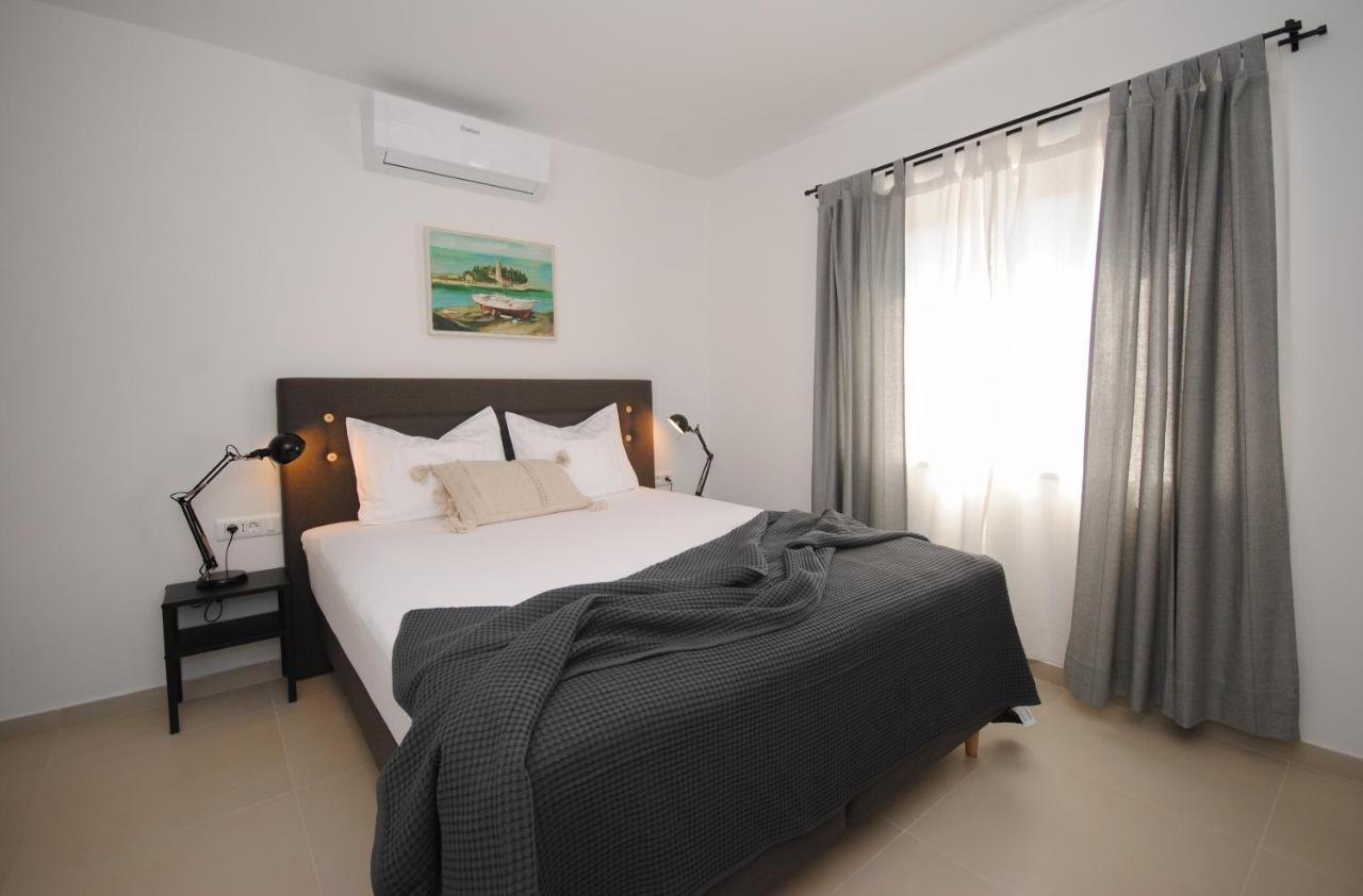 Rooms Dilk Вис Екстериор снимка